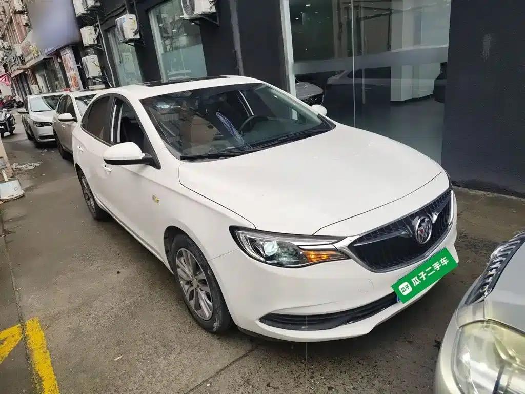 Buick Excelle 2021 Facelift 1.3T Automatic Mild Hybrid Elite — миниатюра 4
