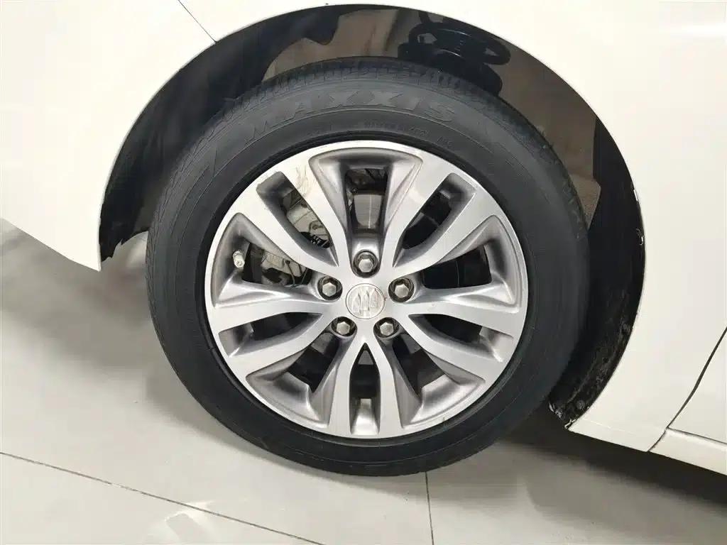 Buick Excelle 2021 Facelift 1.3T Automatic Mild Hybrid Elite — миниатюра 23