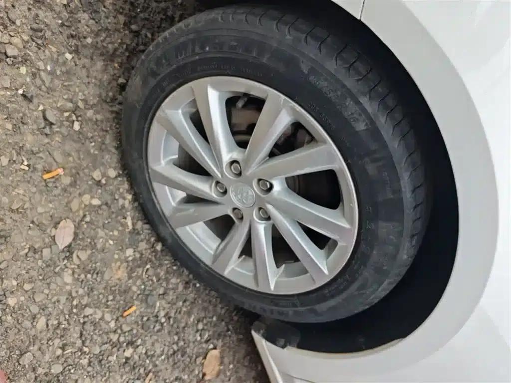 Buick Verano 2017 Sedan 15S Automatic Leading Edition — миниатюра 23