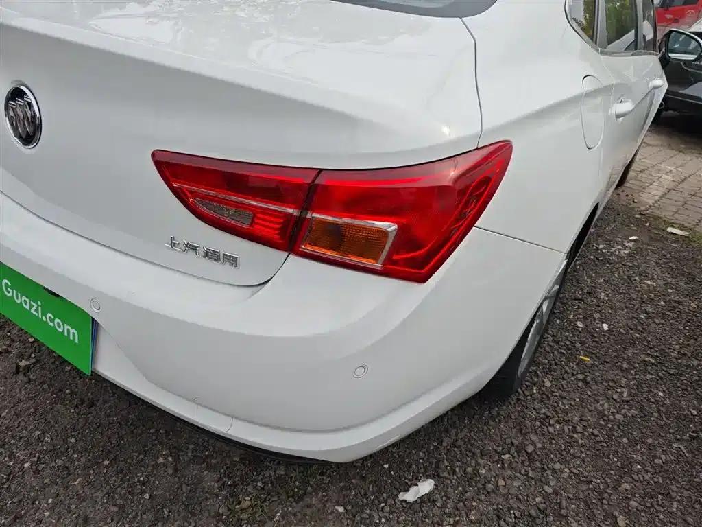 Buick Verano 2017 Sedan 15S Automatic Leading Edition — миниатюра 8
