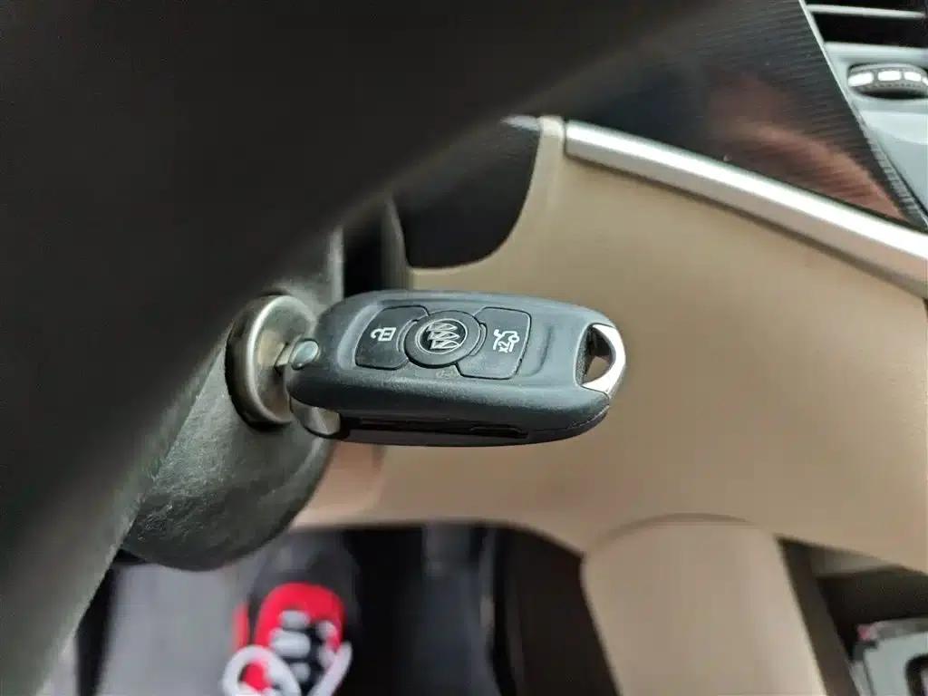 Buick Verano 2017 Sedan 15S Automatic Leading Edition — миниатюра 9