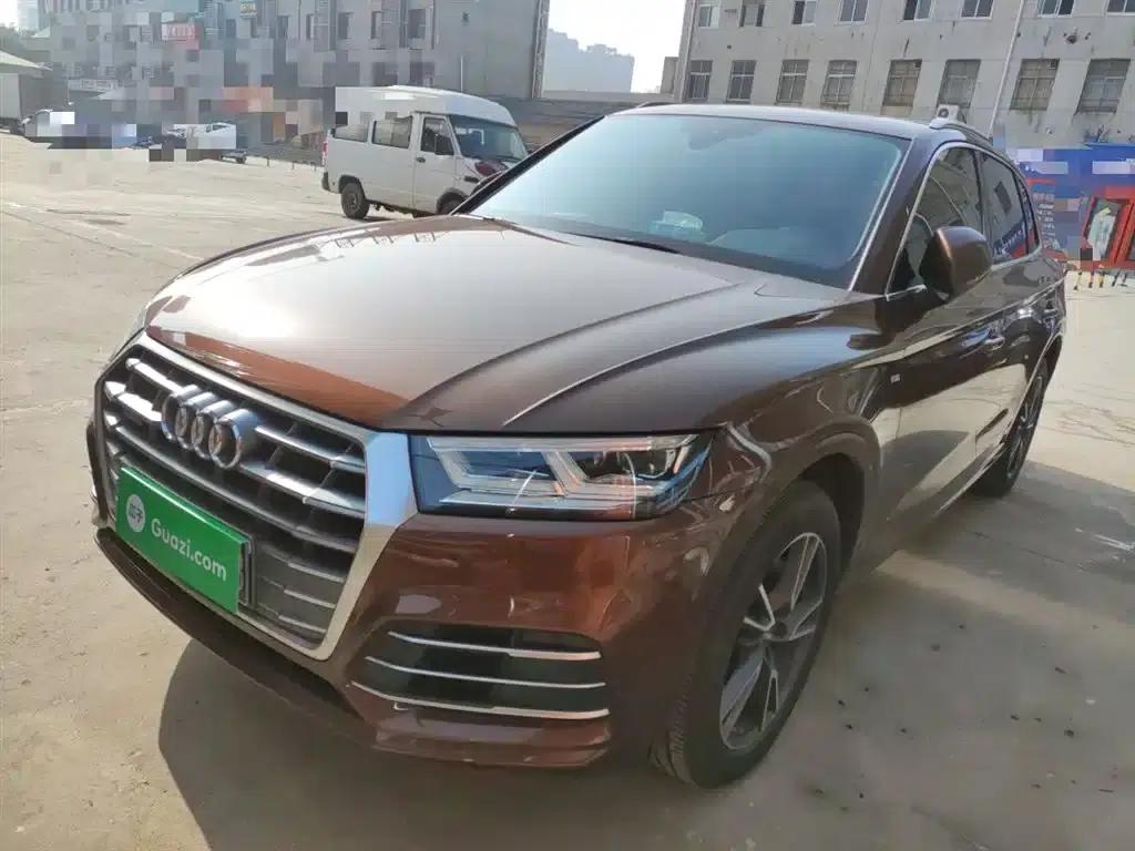 Audi Q5L 2018 40 TFSI Luxury Fashion Edition (National V Emission Standard) — миниатюра 1
