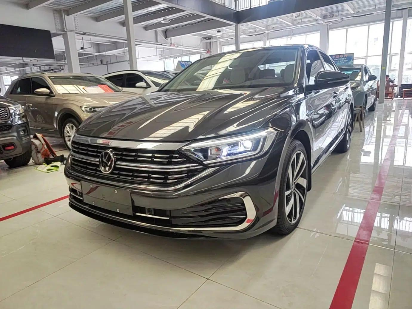 Volkswagen Sagitar 2024 300TSI DSG Excellence Edition — миниатюра 1