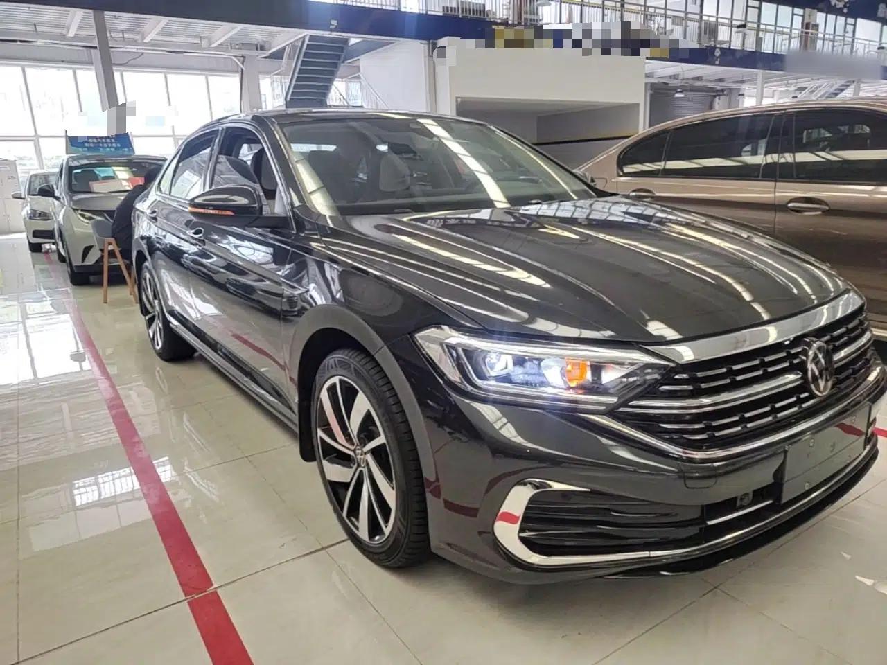 Volkswagen Sagitar 2024 300TSI DSG Excellence Edition — миниатюра 3