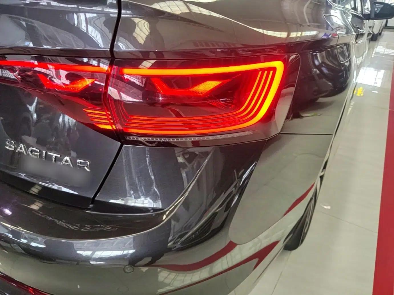 Volkswagen Sagitar 2024 300TSI DSG Excellence Edition — миниатюра 7