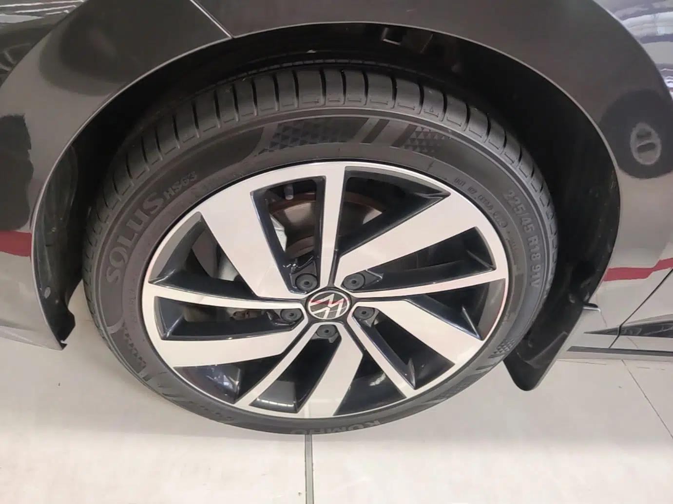 Volkswagen Sagitar 2024 300TSI DSG Excellence Edition — миниатюра 8