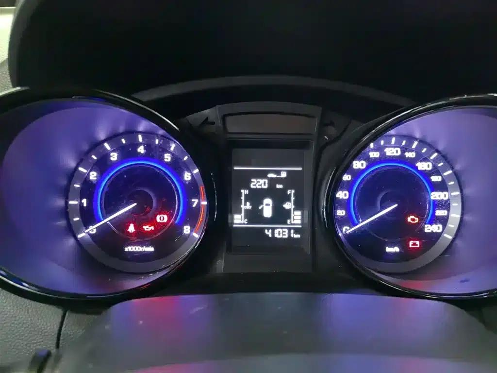 Changan CS15 2016 1.5L Manual Fashion Edition — миниатюра 12