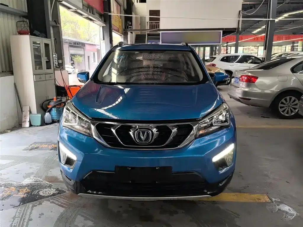 Changan CS15 2016 1.5L Manual Fashion Edition — миниатюра 3