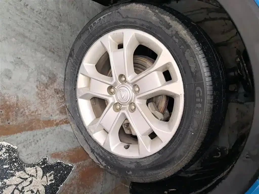 Changan CS15 2016 1.5L Manual Fashion Edition — миниатюра 23