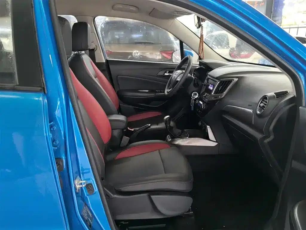 Changan CS15 2016 1.5L Manual Fashion Edition — миниатюра 25