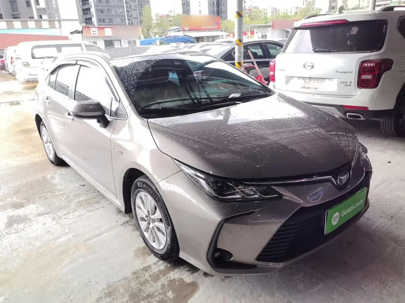 Toyota Corolla 2021 Dual-Engine 1.8L E-CVT Pioneer Edition — миниатюра 3