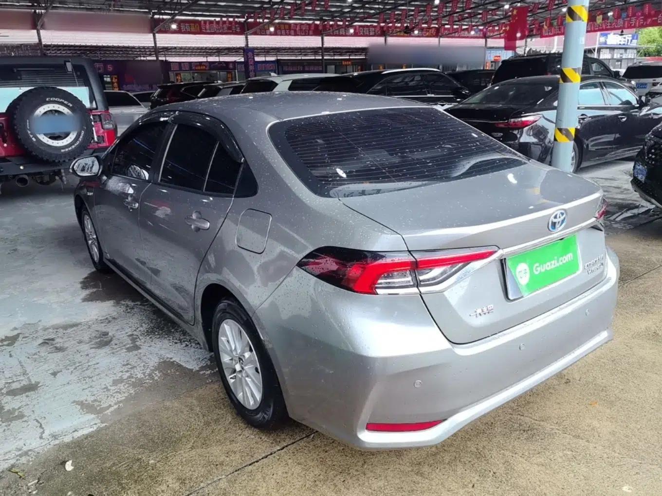 Toyota Corolla 2021 Dual-Engine 1.8L E-CVT Pioneer Edition — миниатюра 4
