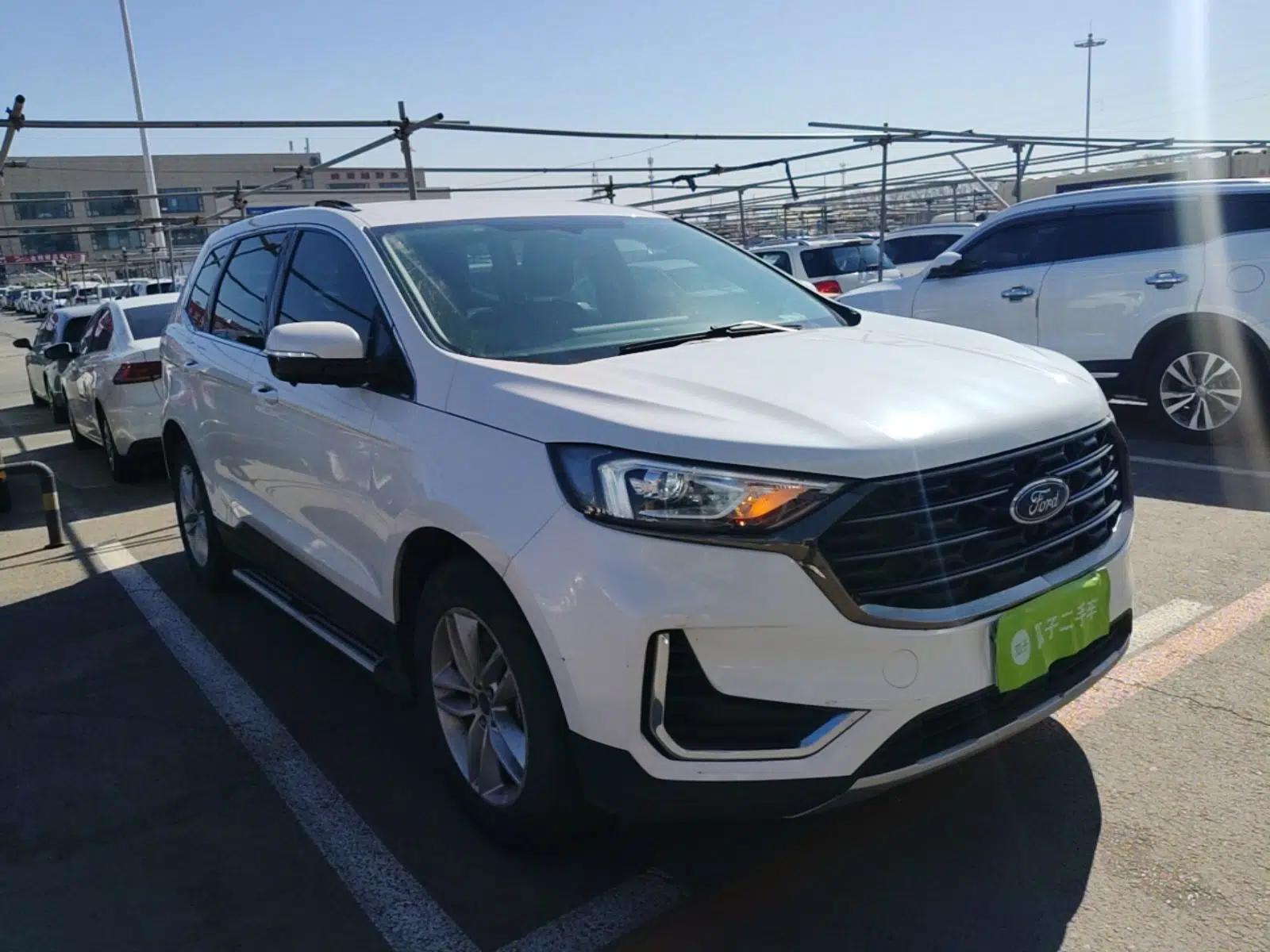 Ford Edge 2021 PLUS EcoBoost 245 Two-Wheel-Drive Elite 5-Seater — миниатюра 3