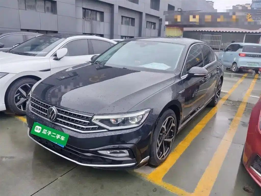 Volkswagen Magotan 2023 2 Millionth Unit Commemorative Edition 330TSI DSG Luxury — миниатюра 1