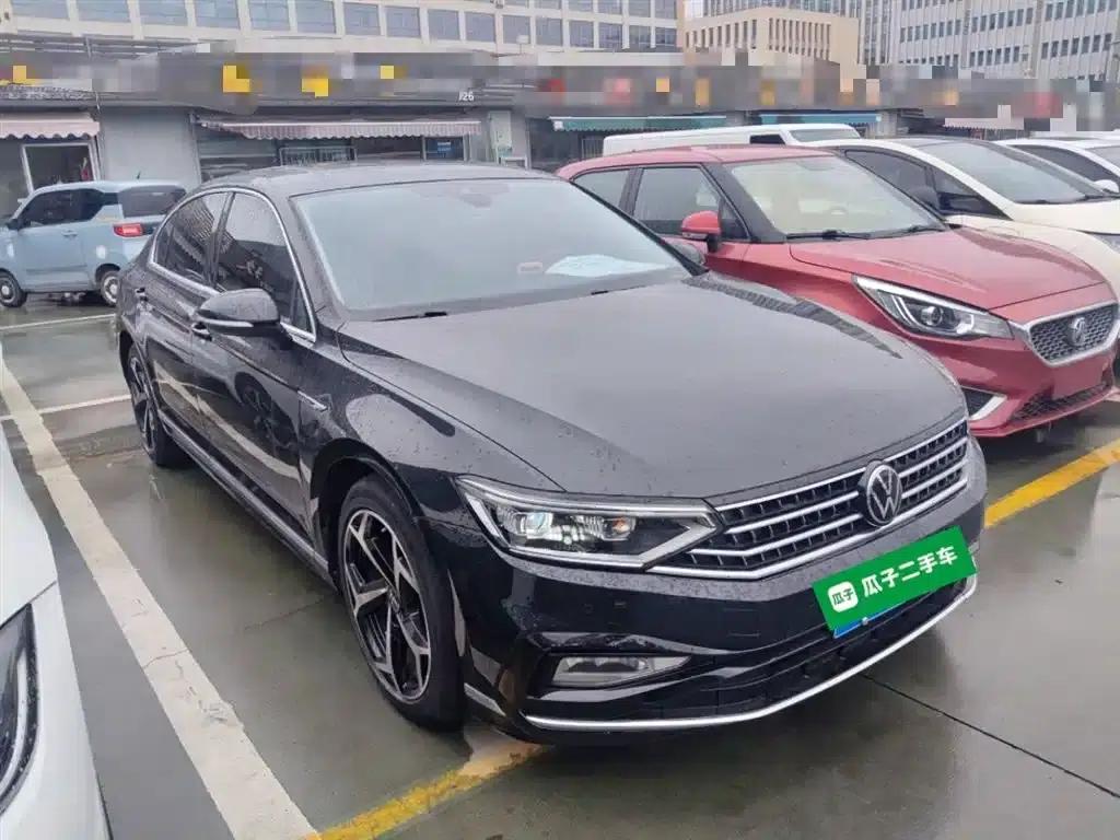 Volkswagen Magotan 2023 2 Millionth Unit Commemorative Edition 330TSI DSG Luxury — миниатюра 4