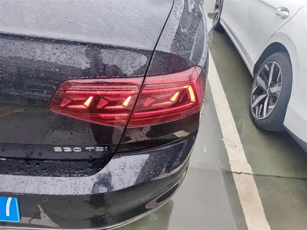 Volkswagen Magotan 2023 2 Millionth Unit Commemorative Edition 330TSI DSG Luxury — миниатюра 8