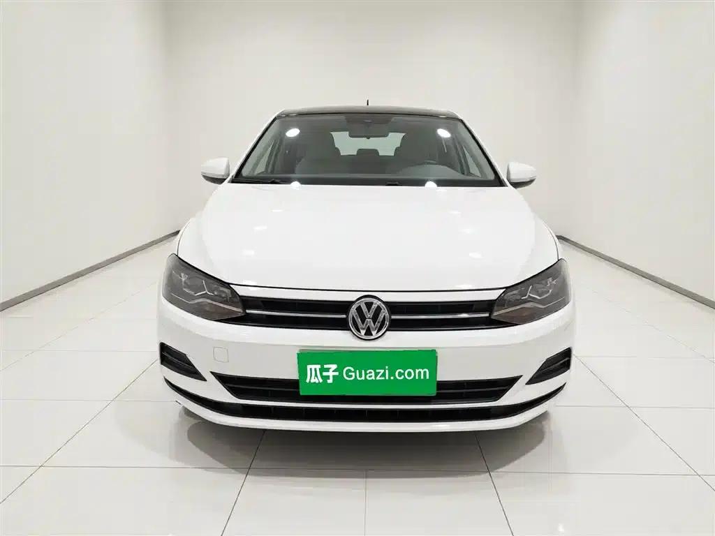2019 Polo Plus 1.5L Automatic Colorful Technology Edition — миниатюра 3