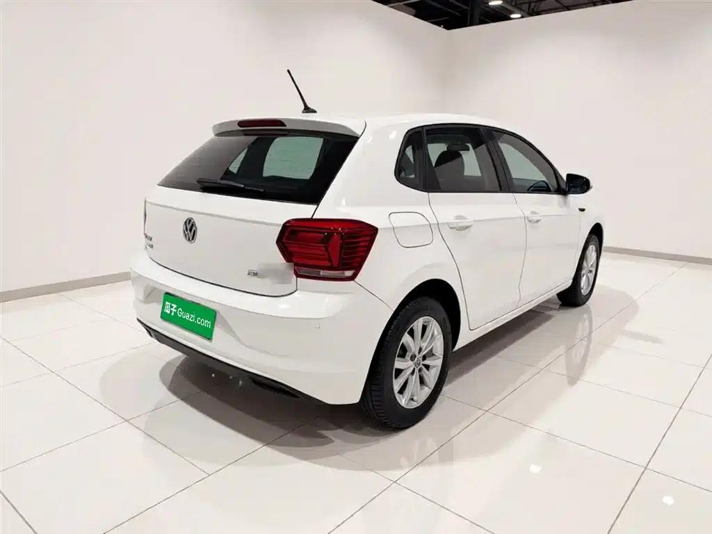 2019 Polo Plus 1.5L Automatic Colorful Technology Edition — миниатюра 7