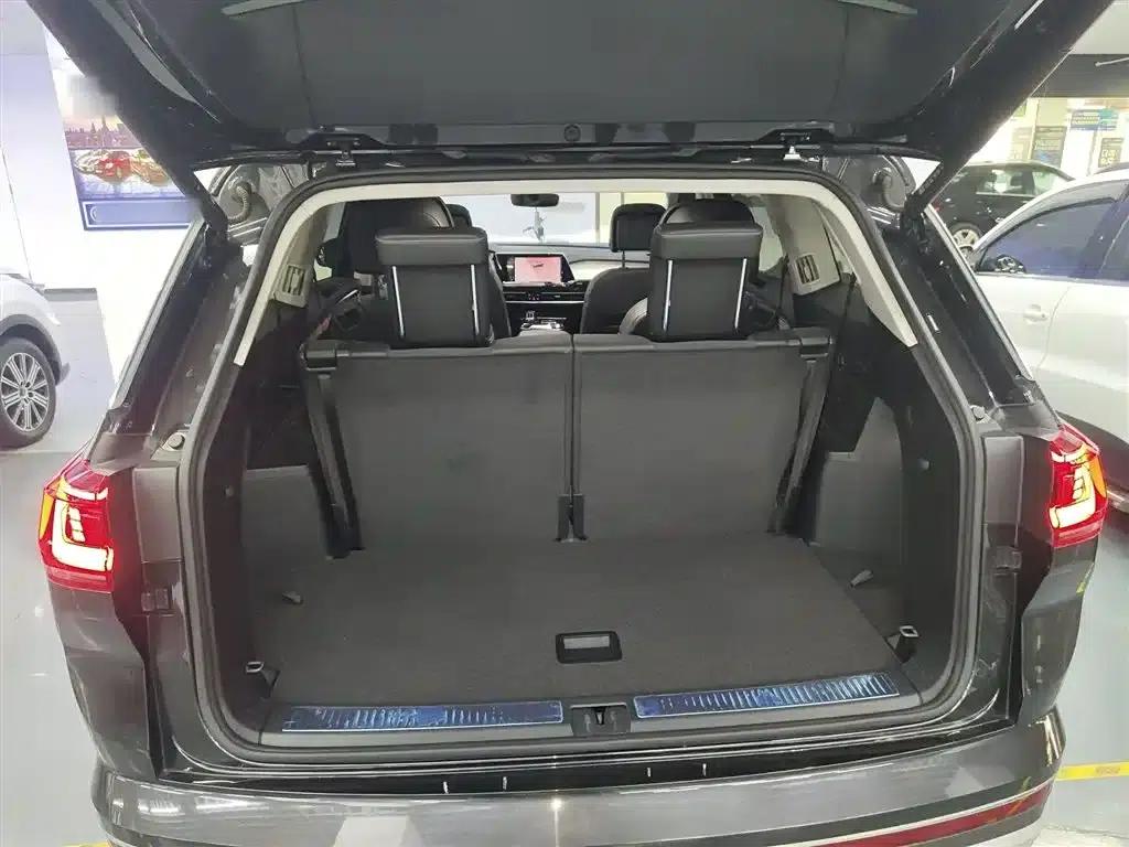 2022 Range Rover 530TSI AWD Flagship Pro 6-seater — миниатюра 12
