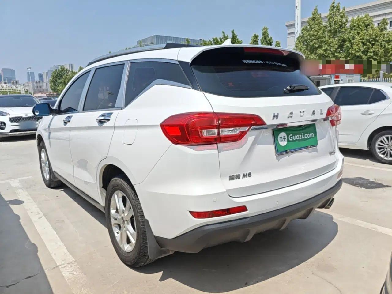 Haval M6 2017 1.5T Manual Two-Wheel Drive Elite Model — миниатюра 4