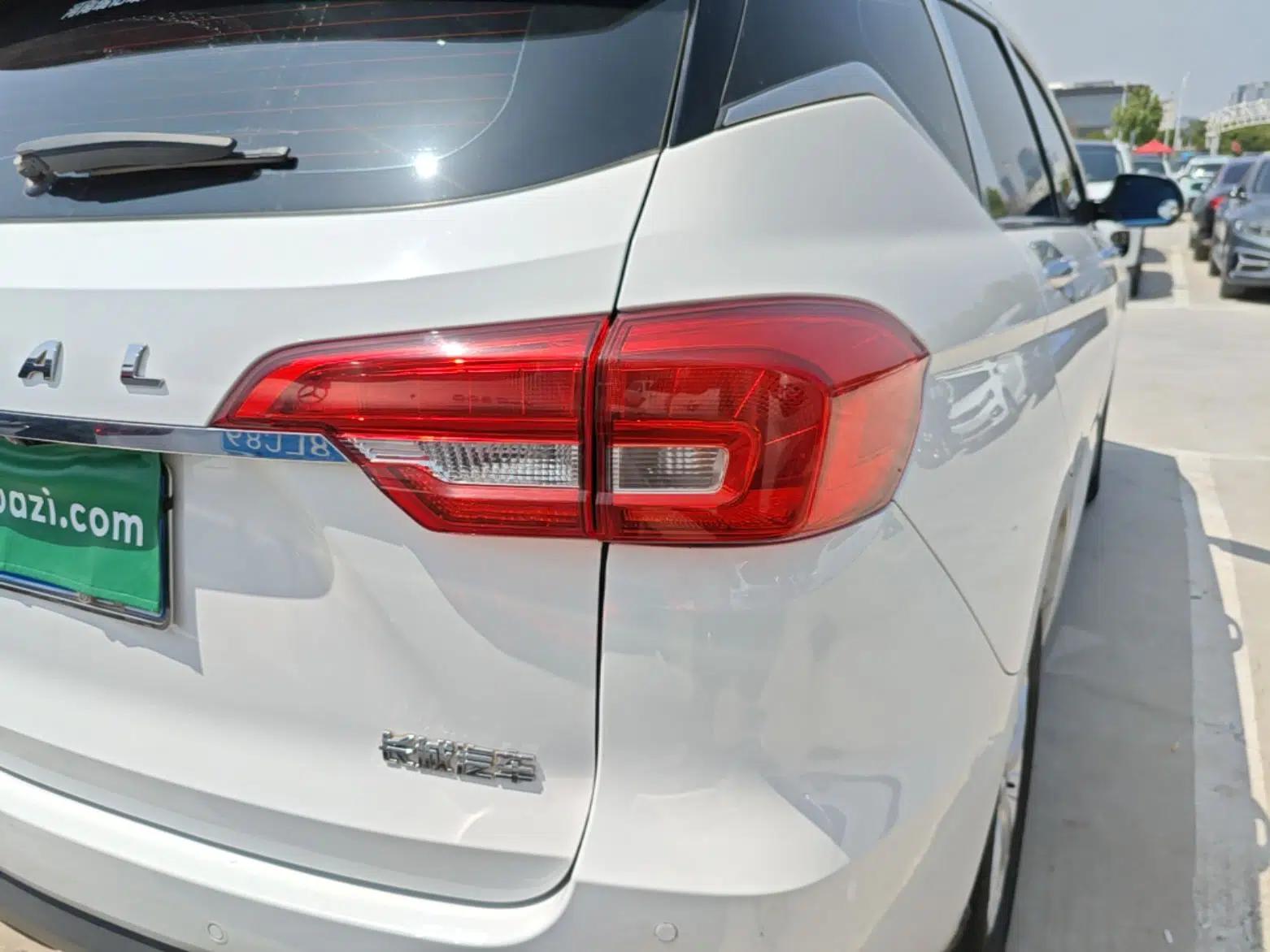 Haval M6 2017 1.5T Manual Two-Wheel Drive Elite Model — миниатюра 7