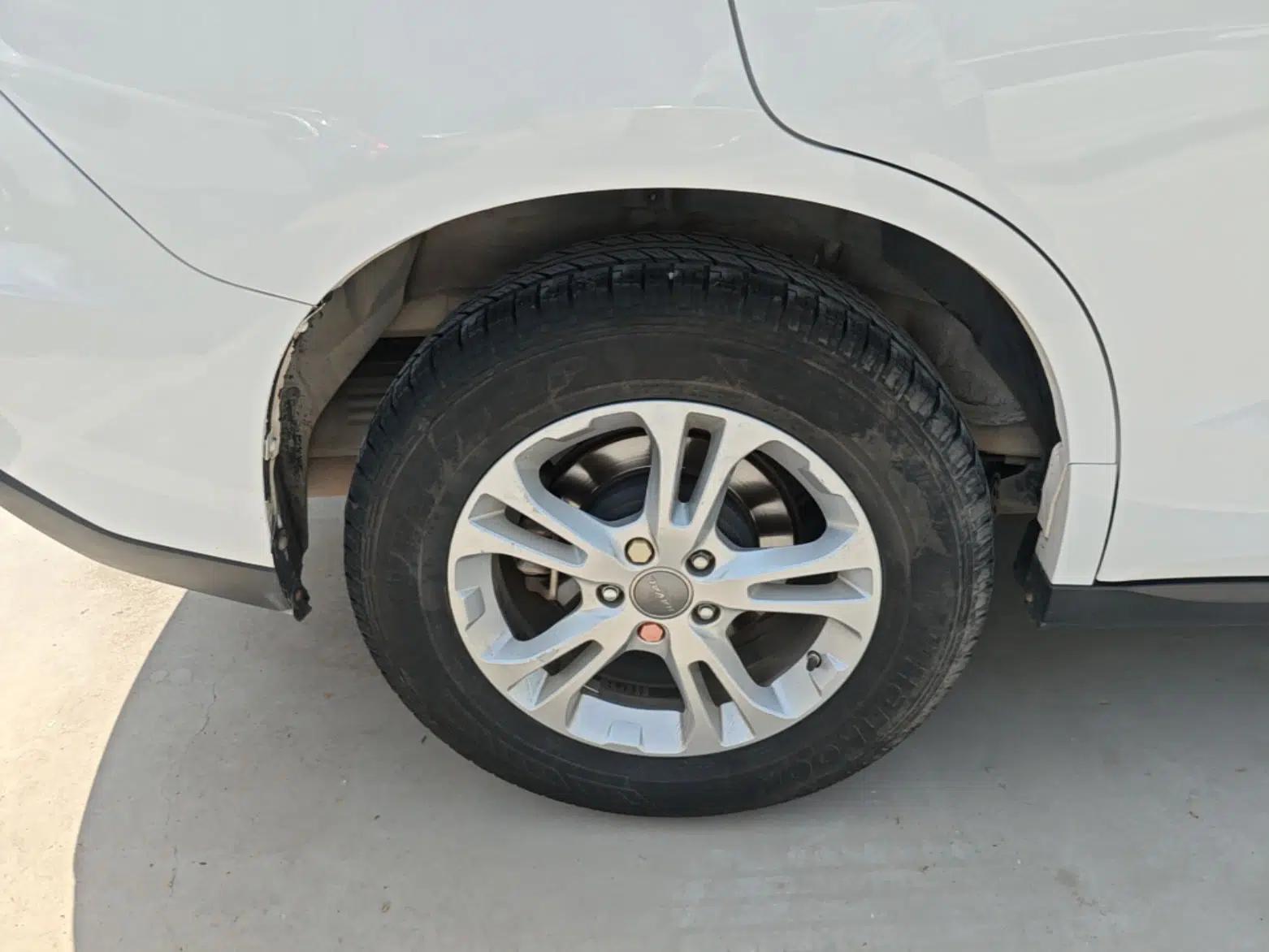 Haval M6 2017 1.5T Manual Two-Wheel Drive Elite Model — миниатюра 10