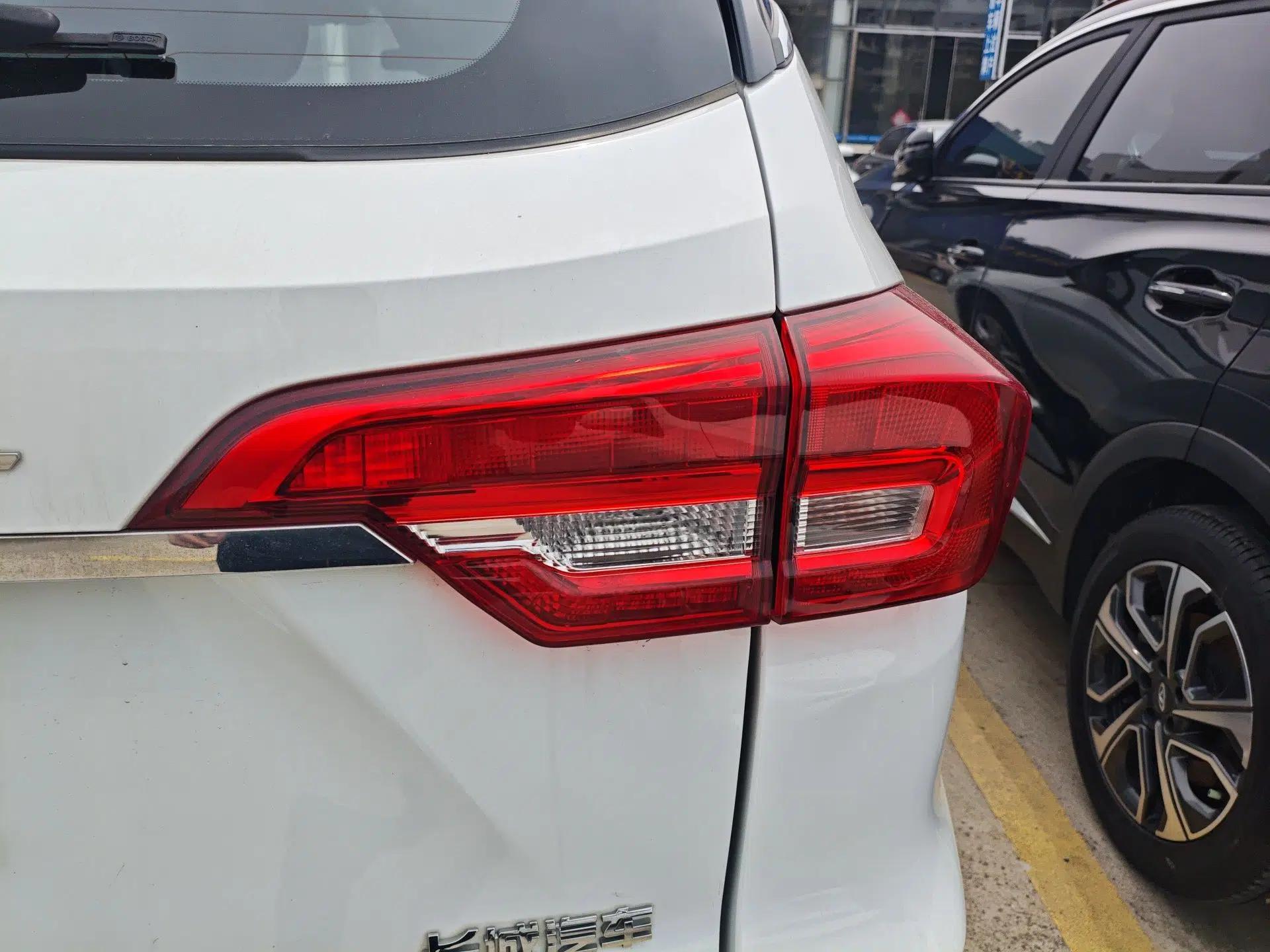 Haval M6 2018 Revised Version 1.5T DCT Two-Wheel Drive Elite Edition — миниатюра 7