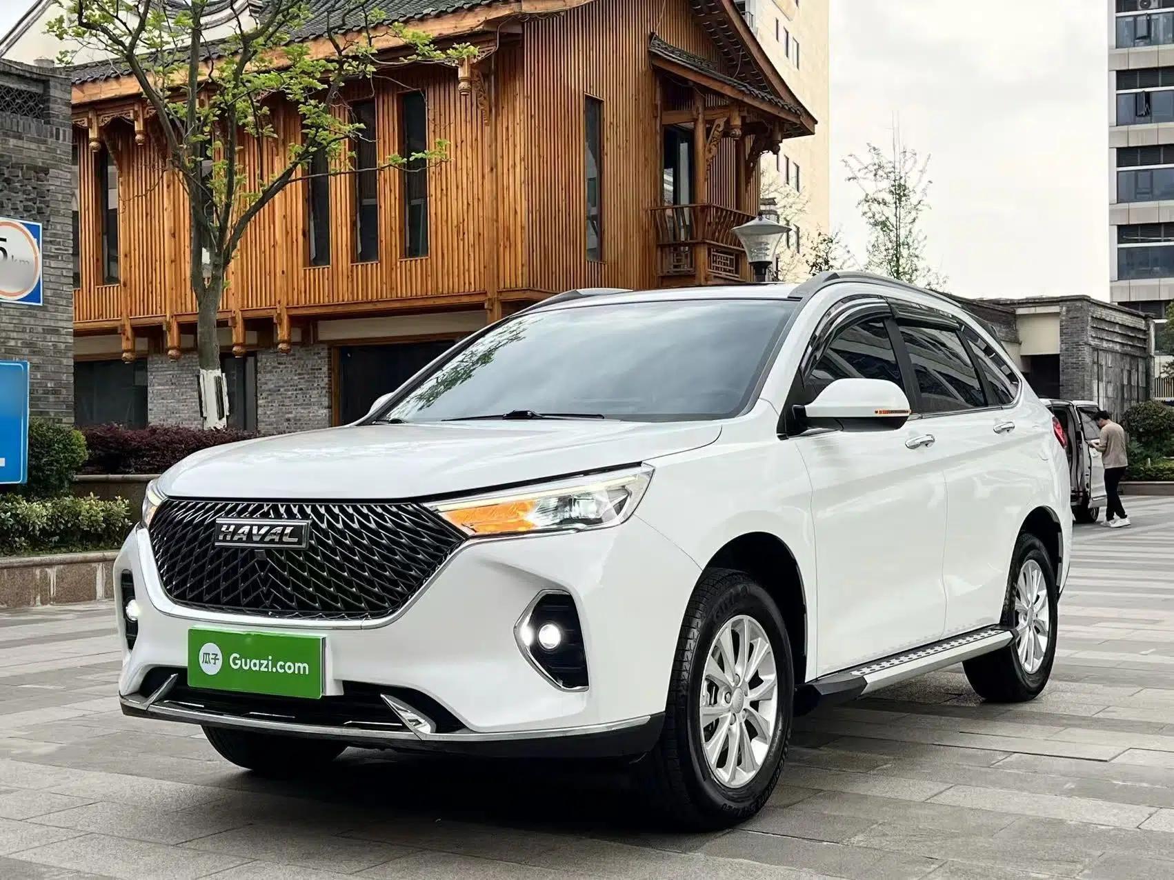 Haval M6 2021 PLUS 1.5T Manual Luxury Smart Connectivity Model — миниатюра 1