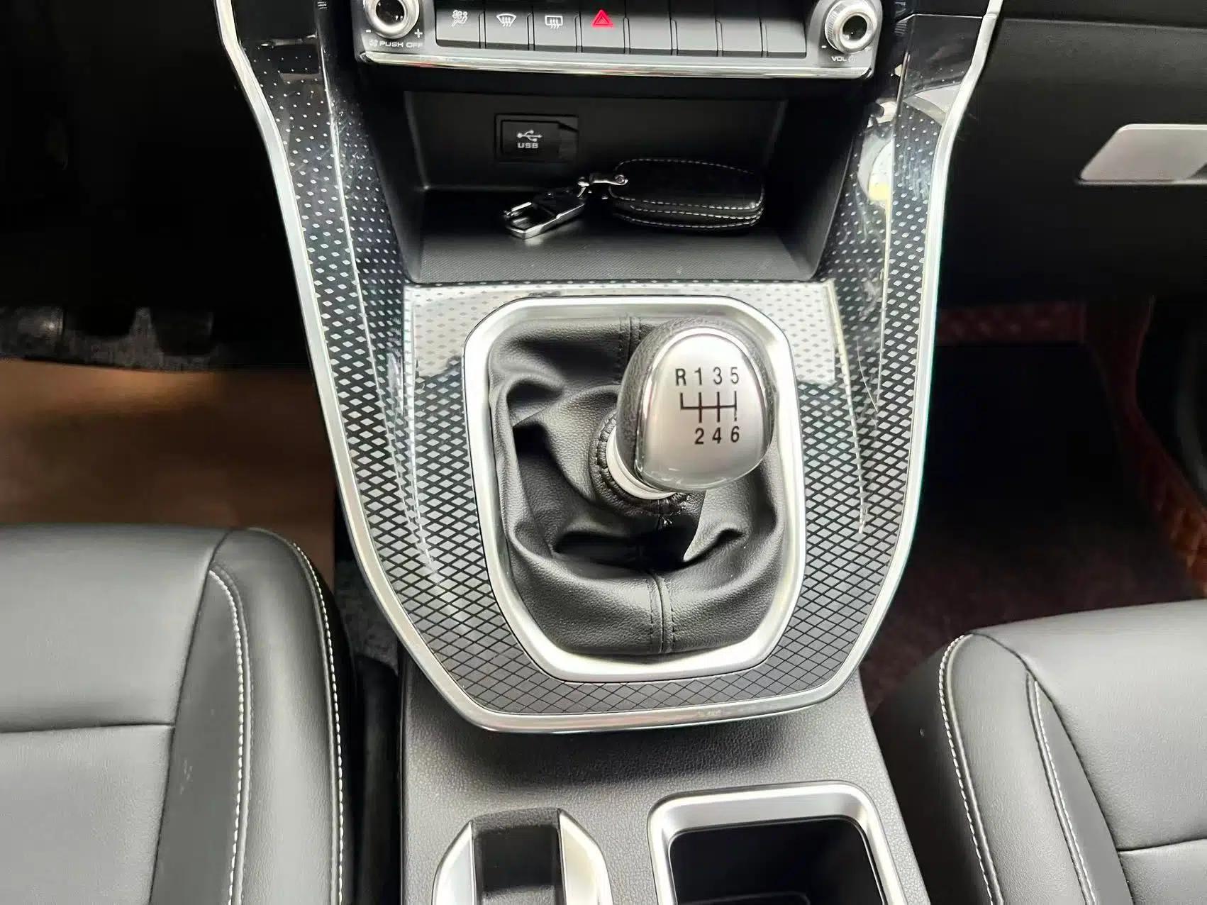 Haval M6 2021 PLUS 1.5T Manual Luxury Smart Connectivity Model — миниатюра 17