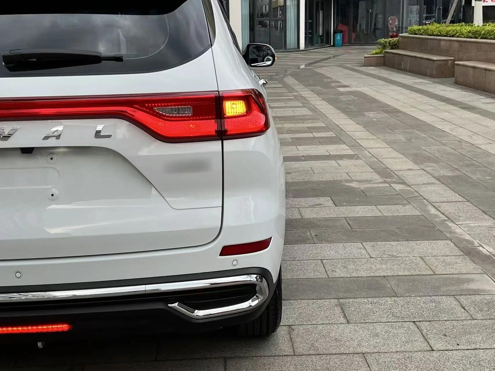 Haval M6 2021 PLUS 1.5T Manual Luxury Smart Connectivity Model — миниатюра 7