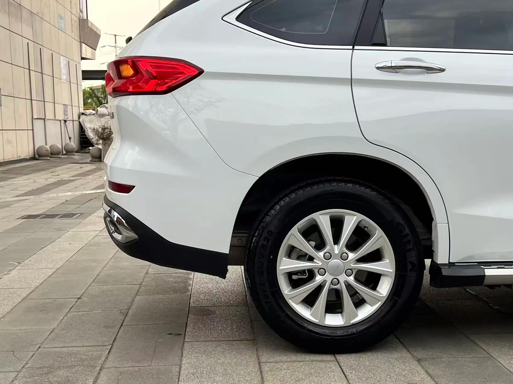 Haval M6 2021 PLUS 1.5T Manual Luxury Smart Connectivity Model — миниатюра 10