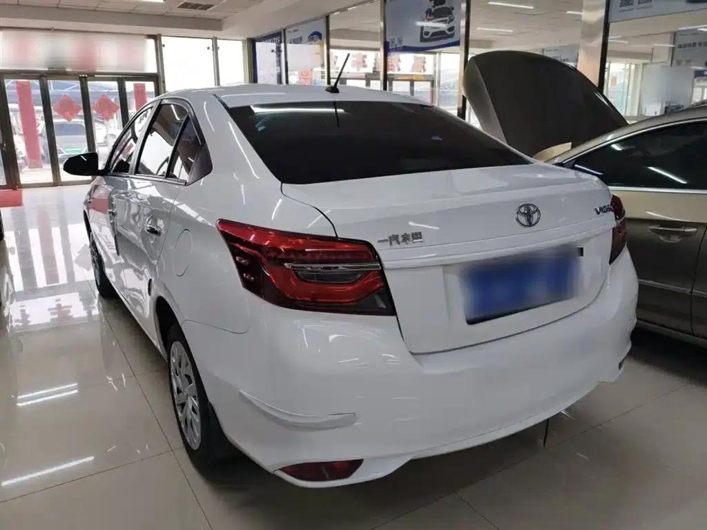 Vios 2022 1.5L 20th Anniversary Edition — миниатюра 5