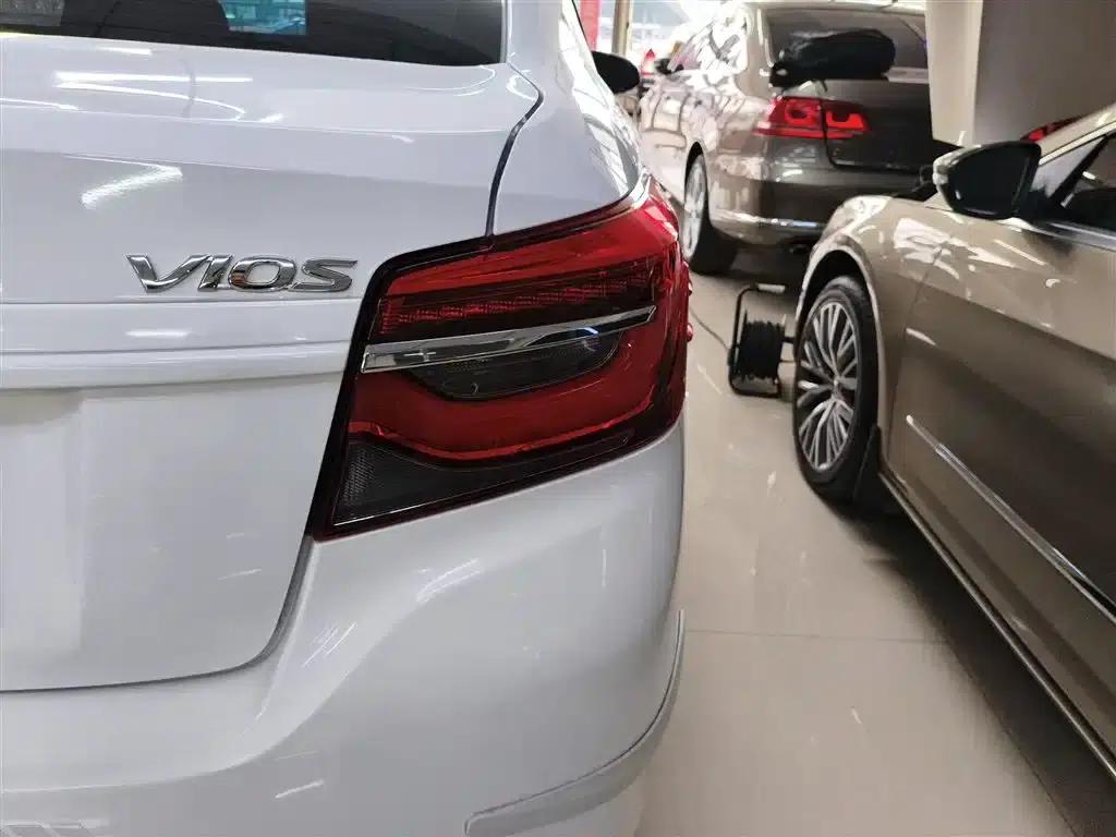 Vios 2022 1.5L 20th Anniversary Edition — миниатюра 8