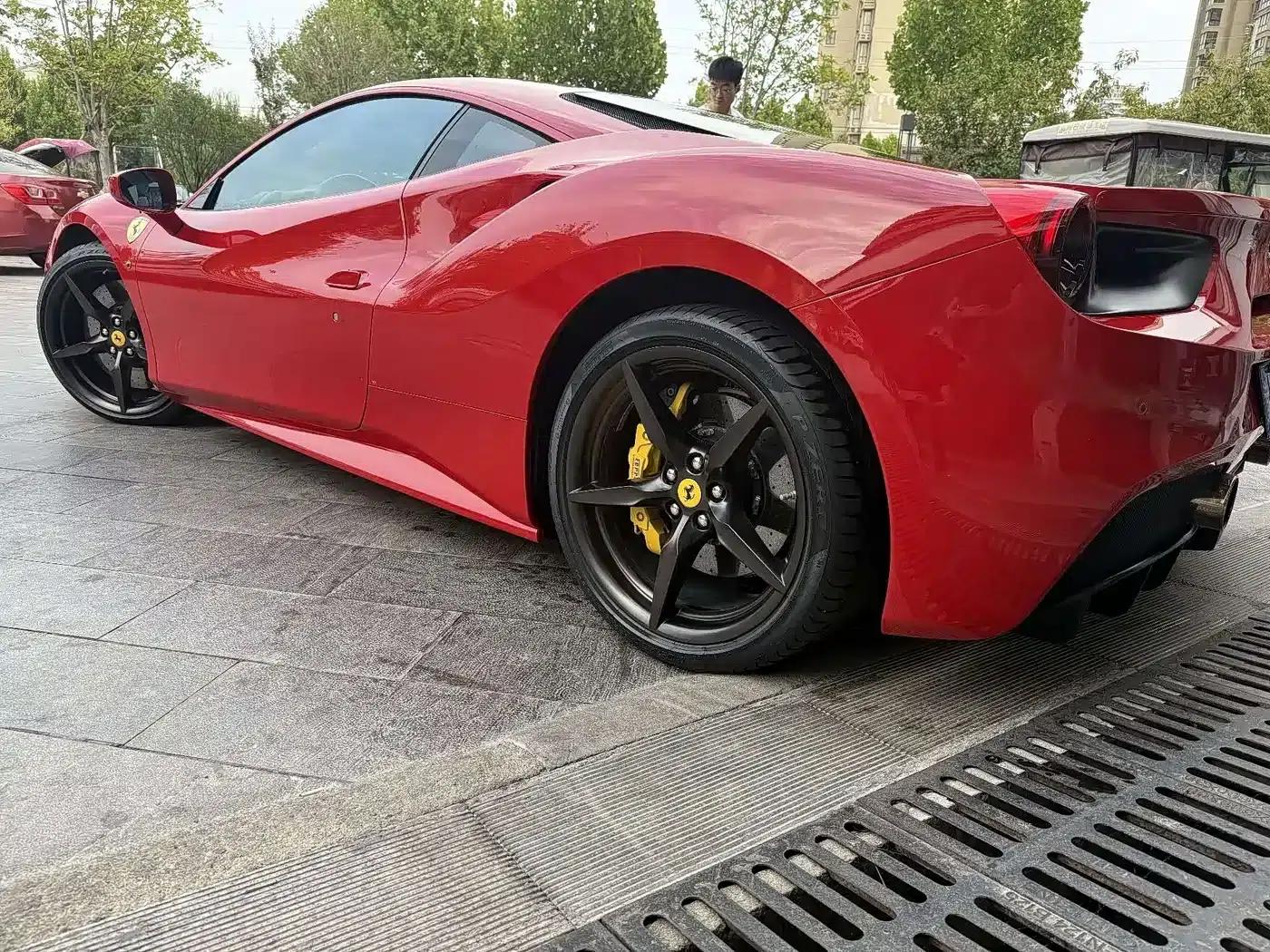 2015 Ferrari 488 GTB — миниатюра 4