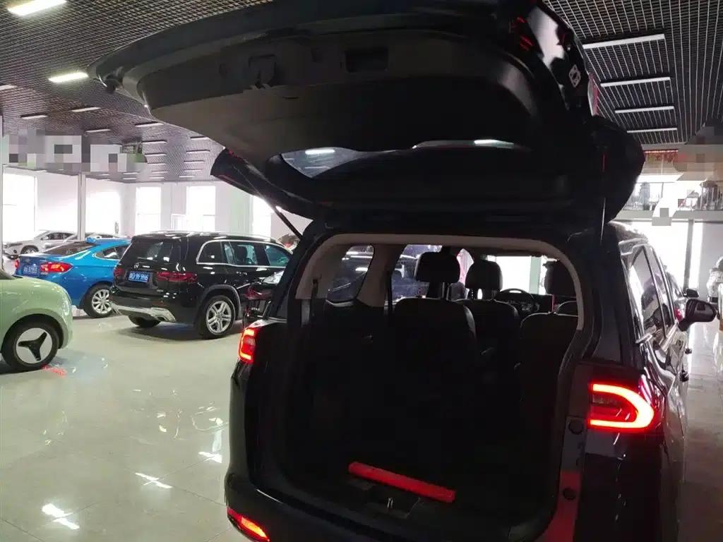 Trumpchi M6 2019 270T DCT Premium Edition (Six Seats) National VI Emission Standard — миниатюра 19