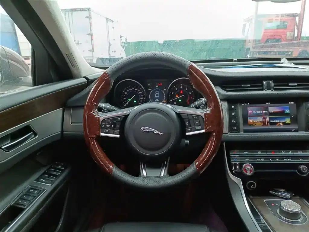 2018 Jaguar XFL 2.0T 200PS Elite Edition — миниатюра 11