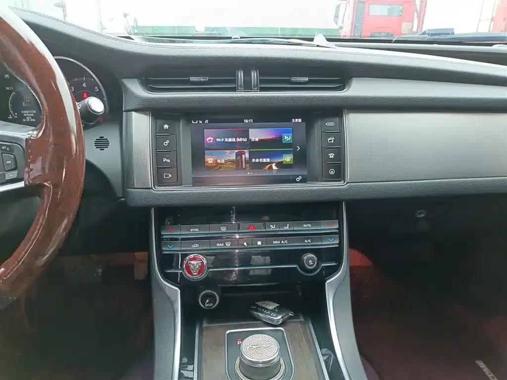 2018 Jaguar XFL 2.0T 200PS Elite Edition — миниатюра 13