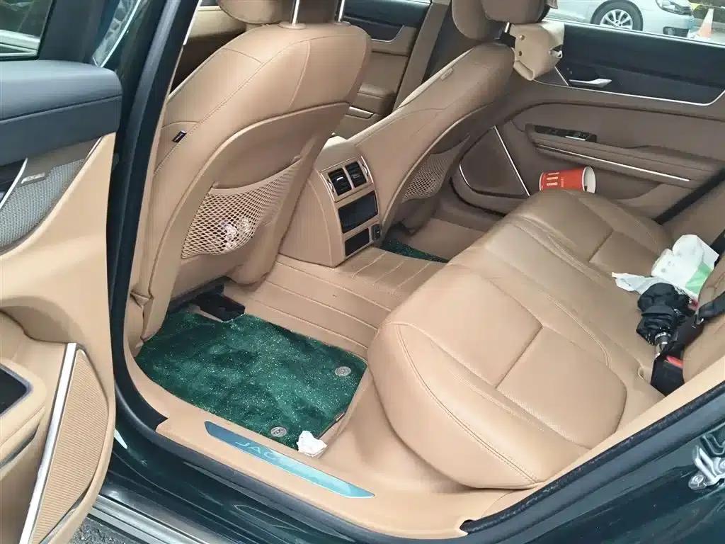 Jaguar XFL 2024 2.0T P250 2WD Luxury Edition — миниатюра 15