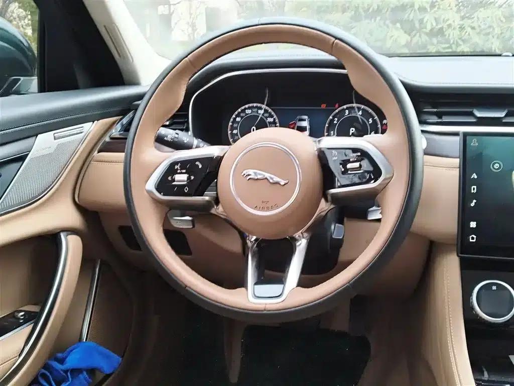 Jaguar XFL 2024 2.0T P250 2WD Luxury Edition — миниатюра 3