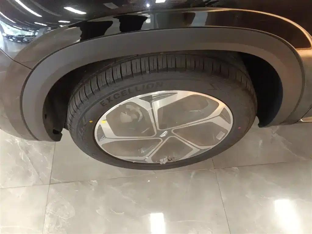 Geely Xingyue L 2024 2.0TD DCT EVO 2WD Long Wind Edition — миниатюра 25