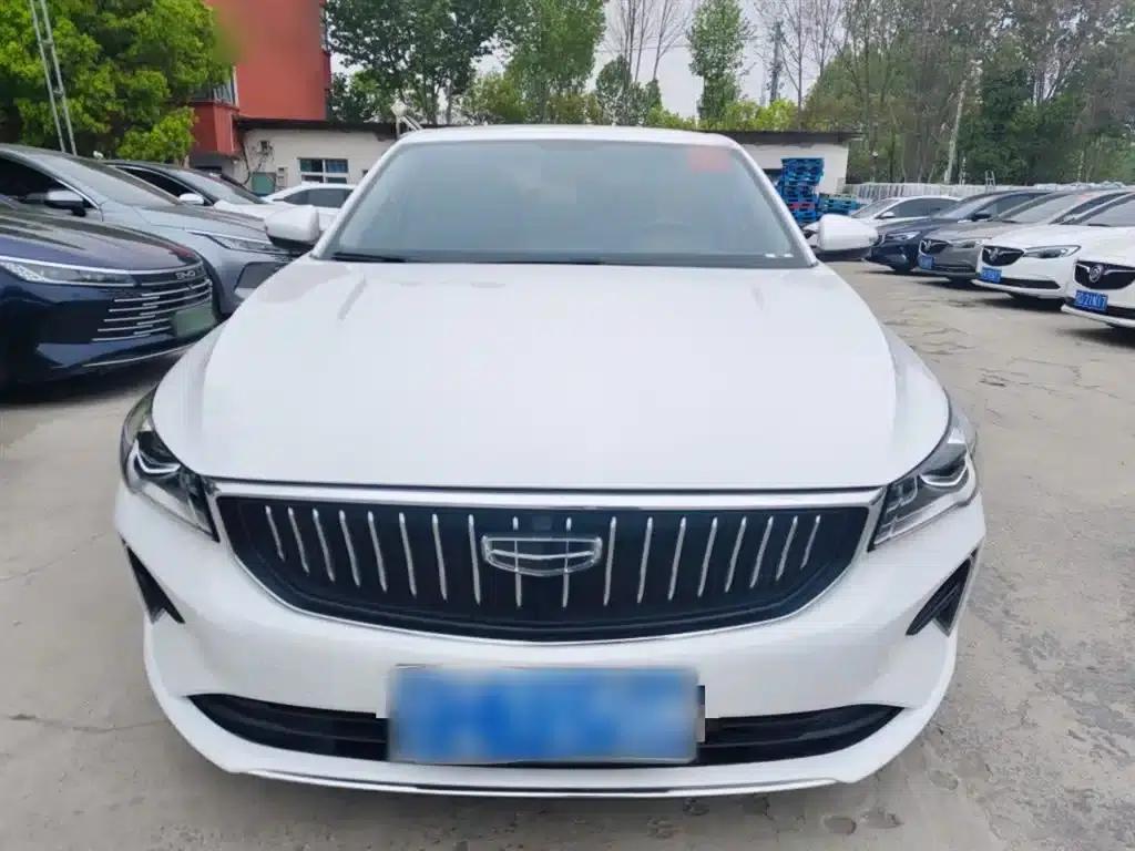 Geely Emgrand 2023 4th Generation Champion Edition 1.5L CVT Luxury — миниатюра 3