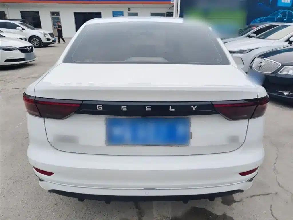 Geely Emgrand 2023 4th Generation Champion Edition 1.5L CVT Luxury — миниатюра 4