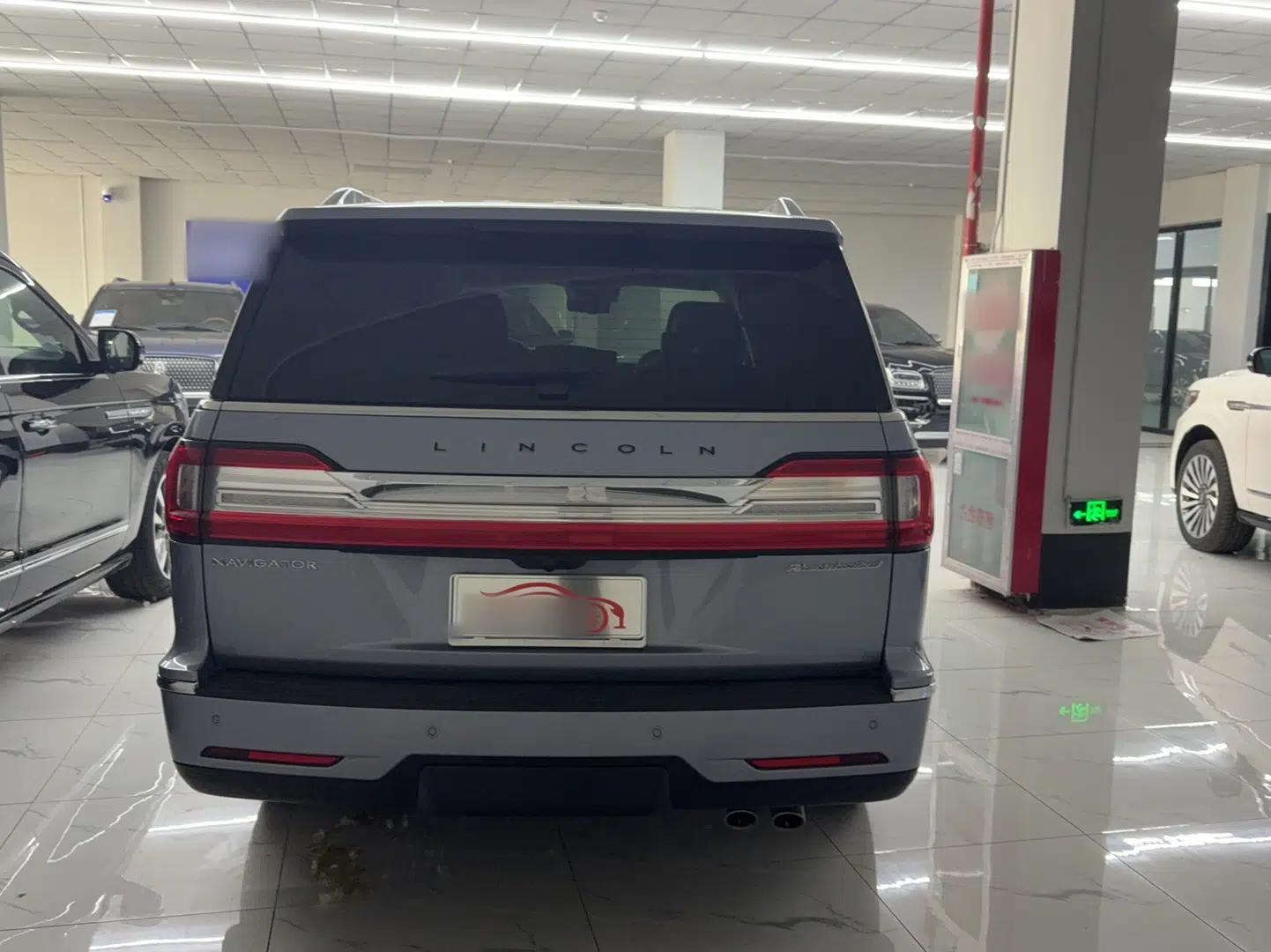 Lincoln Navigator 2019 3.5T Presidential Series China VI Standard — миниатюра 6