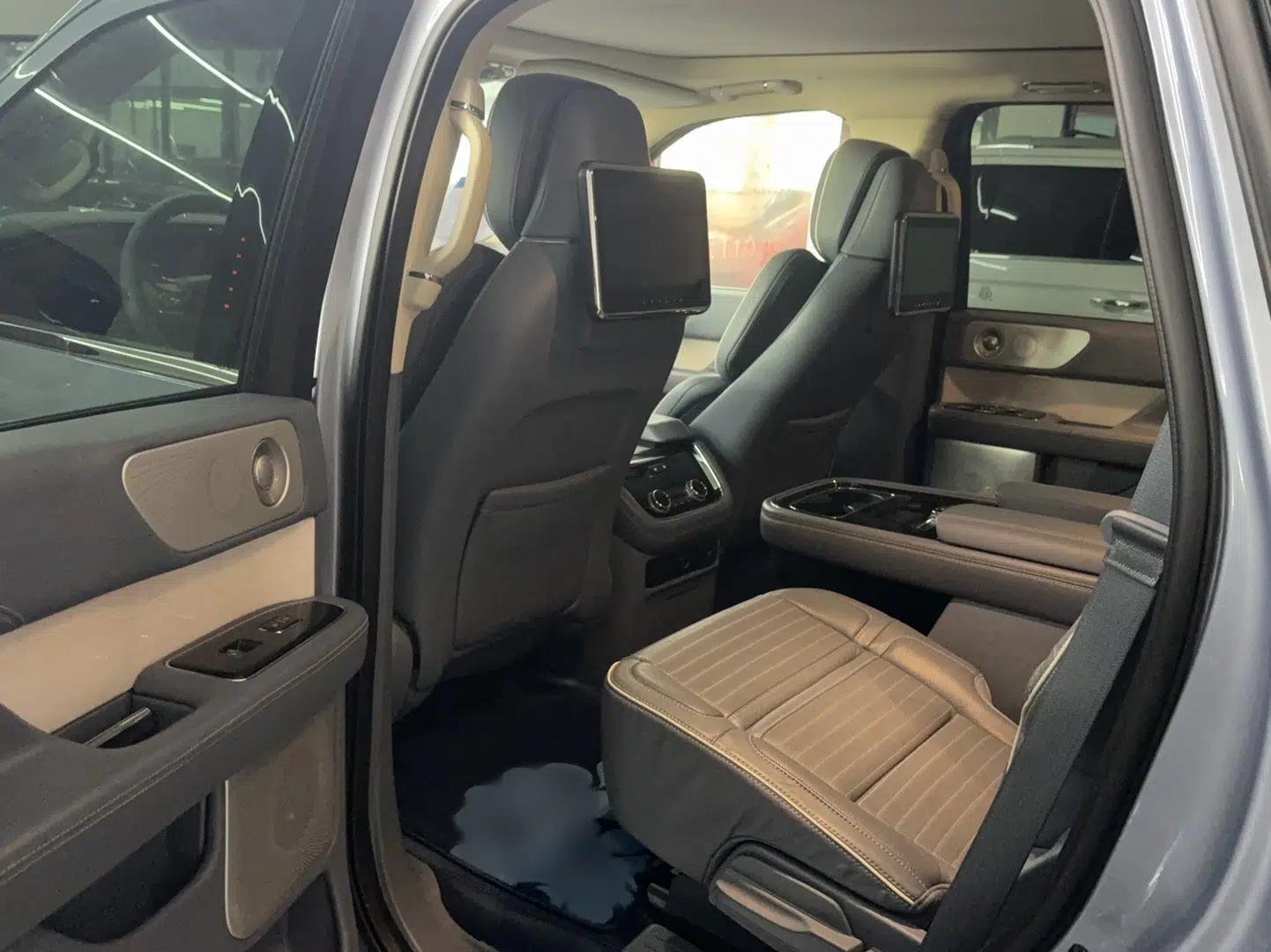Lincoln Navigator 2019 3.5T Presidential Series China VI Standard — миниатюра 8
