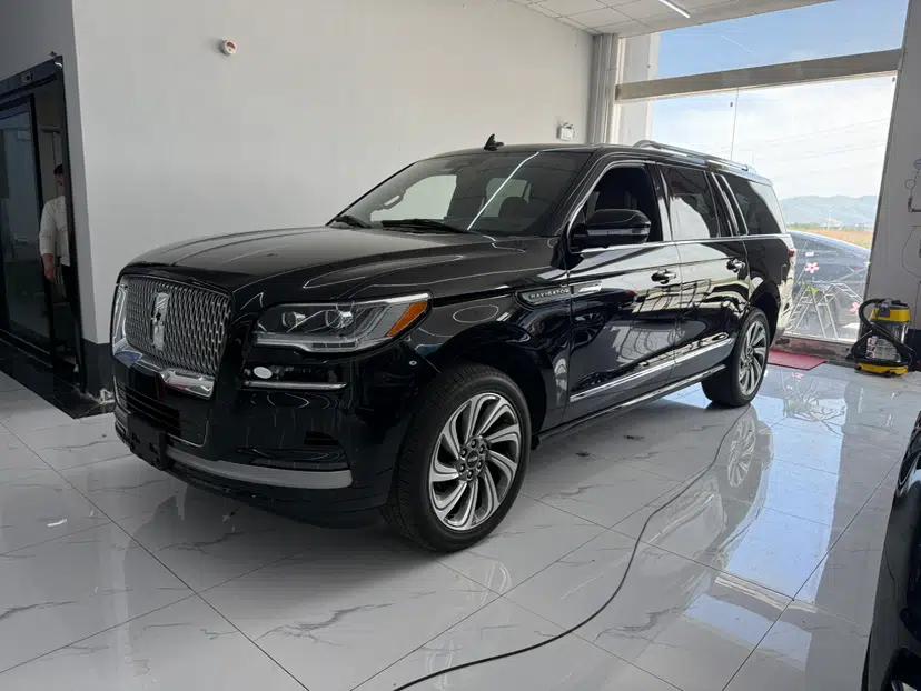 Lincoln Navigator  — миниатюра 5