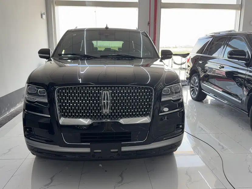 Lincoln Navigator  — миниатюра 7