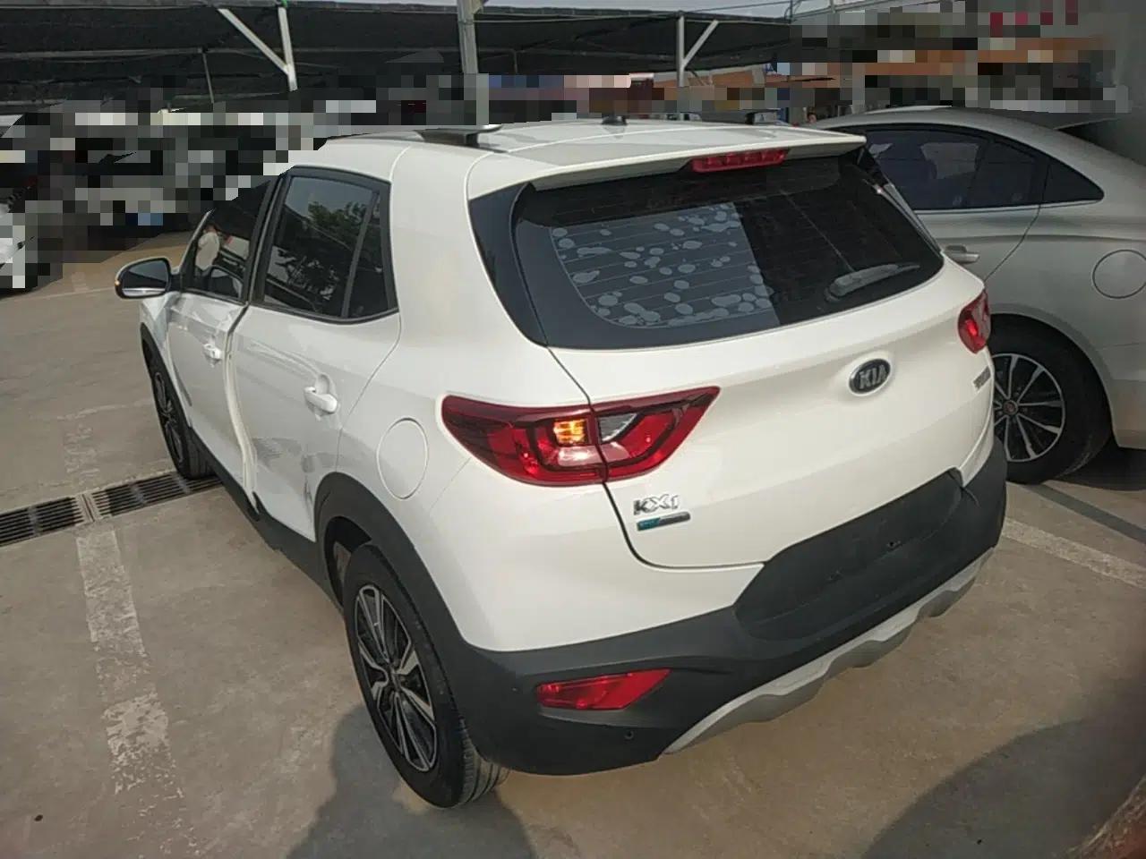 Kia kx1 Stonic 2019 1.4L Manual Fun Edition China VI Standard — миниатюра 4