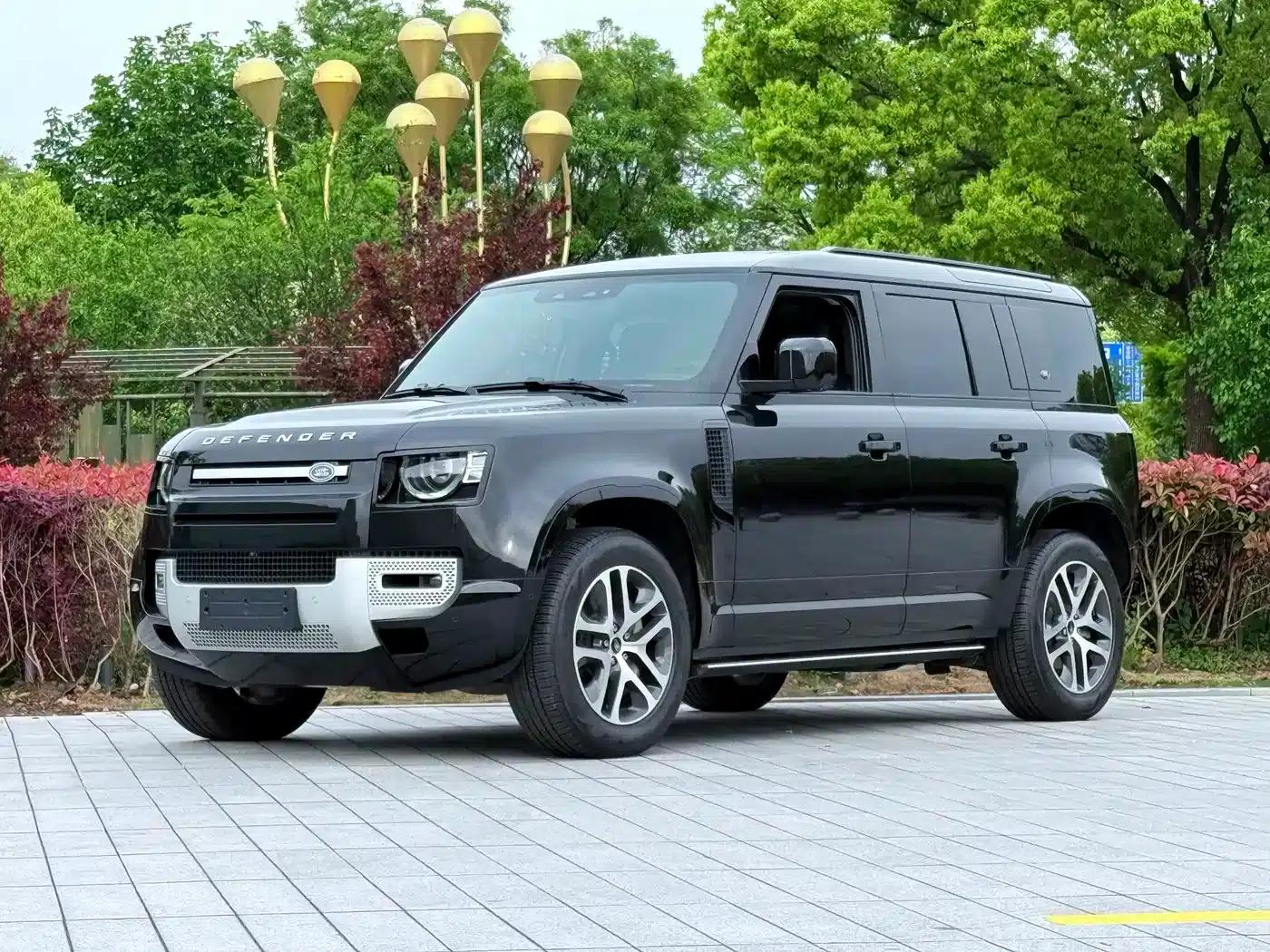2024 Land Rover Defender 110 3.0T P400 XS — миниатюра 1