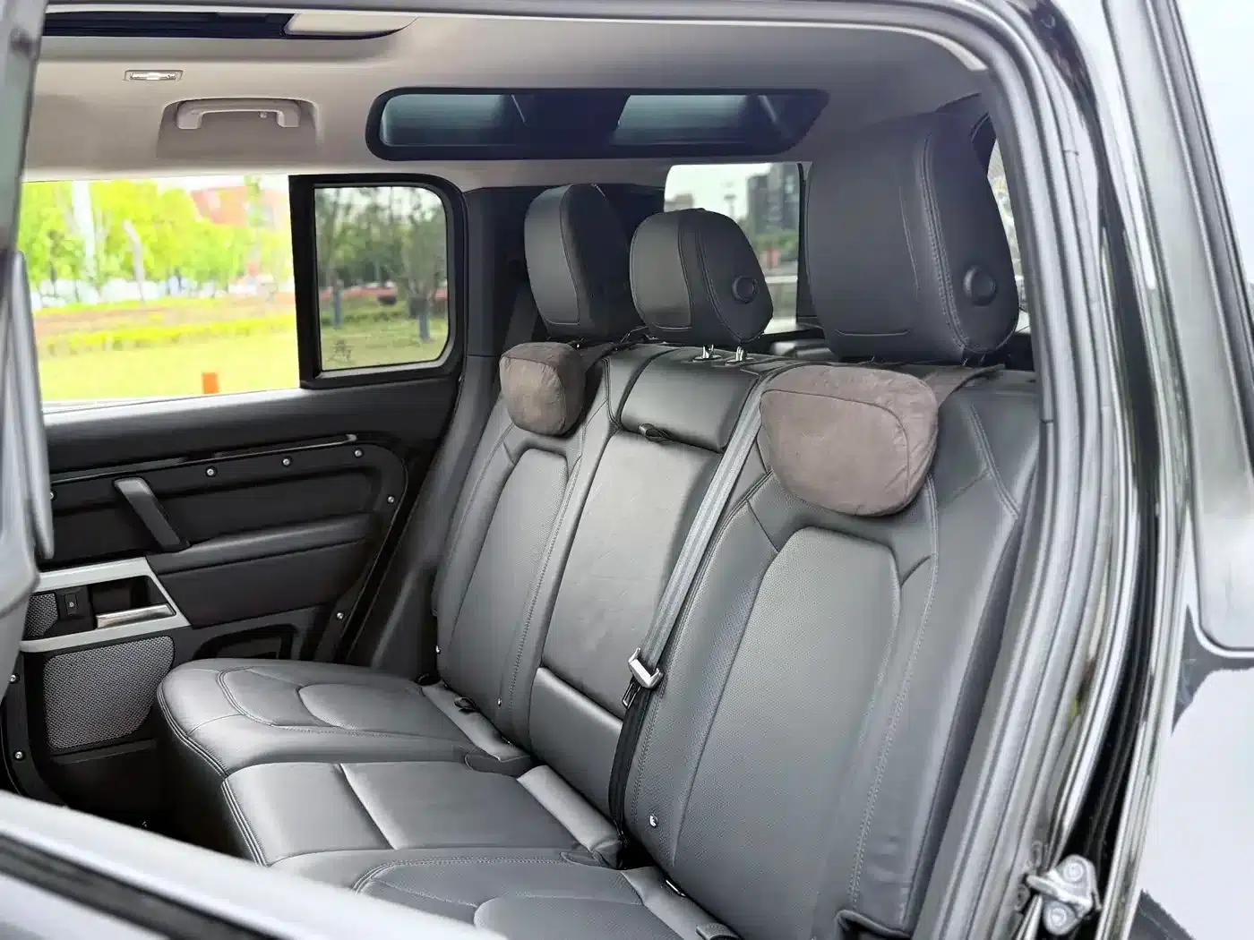 2024 Land Rover Defender 110 3.0T P400 XS — миниатюра 22