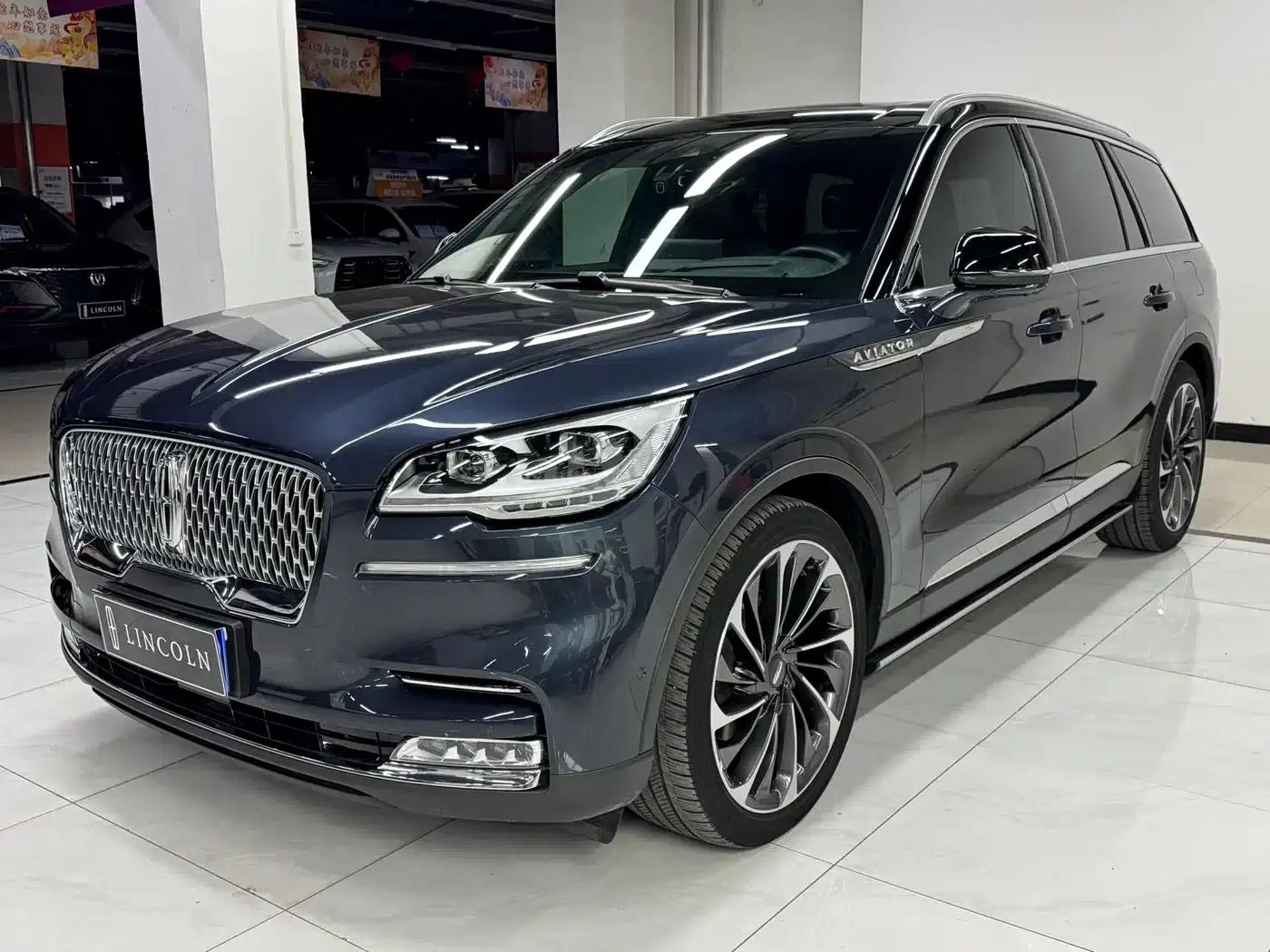 2021 Aviator 3.0T V6 AWD Executive Edition — миниатюра 1
